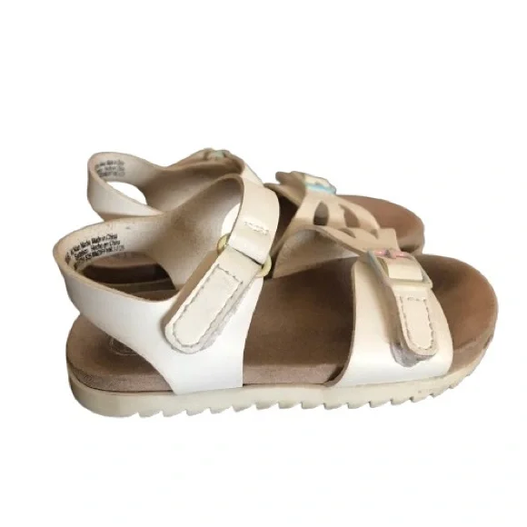 Kids White Sandals - Picture 3 of 5